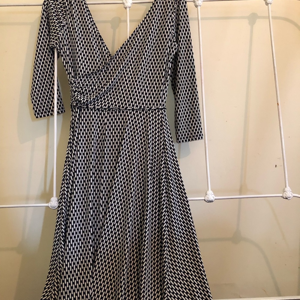 Dress barn dress EUC Smoke free home